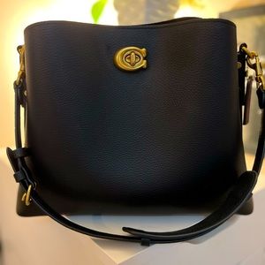 AUTHENTIC COACH WILLOW BUCKET BAG
